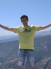 Специалист по монтажу кабелей, тренер по боксу Никита Игоревич Стукалов