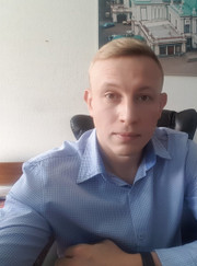 Дизайнер Максим П.
