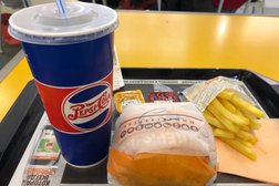 Ресторан быстрого питания Бургер Кинг, с рейтингом 2.8 - находится по адресу Московская область, Люберцы, улица Побратимов, 7 