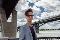 Салон вечерних и свадебных платьев Арт-подиум, с рейтингом 4.9 - находится по адресу Новосибирск, Гусинобродское шоссе, 31/2 