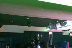 Караоке-клуб Клубника, с рейтингом 3.5 - находится по адресу Краснодарский край, Геленджик, Революционная улица, 6 