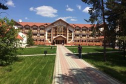 Санаторно-оздоровительный комплекс Зерен-Нур, с рейтингом 5 - находится по адресу Акмолинская область, с. Зеренда, Юго-Западный берег Зерендинского озера, 8 