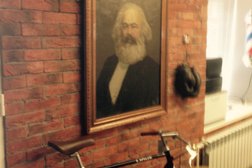 Мужская парикмахерская Chop x Chop, с рейтингом 3.7 - находится по адресу Республика Башкортостан, Уфа, Карла Маркса, 33 