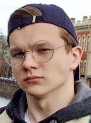 Преподаватель английского языка, преподаватель истории Даниил Сергеевич Ишкинин