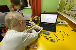 Центр развития детей Чудо-школа умница, с рейтингом 3.8 - находится по адресу Москва, Сиреневый бульвар, 62 к1 