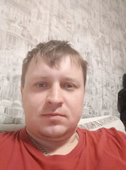 Автослесарь, электрик Максим Станиславович Чиженок