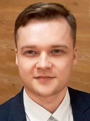 Преподаватель биологии Руслан Сергеевич Апурин