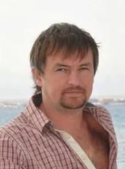Плотник, автослесарь Олег Владимирович Конопляников