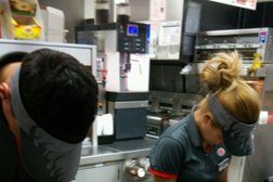 Ресторан быстрого питания Бургер Кинг, с рейтингом 2.9 - находится по адресу Москва, Большая Черёмушкинская улица, 1 