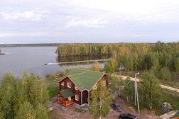 Гостиница Белый Яр, с рейтингом 4.7 - находится по адресу Костромская область, деревня Лубяны, 104 