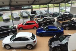 Автоцентр Автодом, с рейтингом 4.2 - находится по адресу Санкт-Петербург, Стачек проспект, 106 