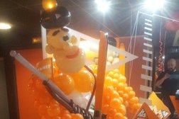 Специализированный застройщик КВС, с рейтингом 4.9 - находится по адресу Санкт-Петербург, 5-й Верхний переулок, 1 к5 