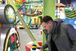 Семейный парк развлечений Мегалэнд, с рейтингом 2.6 - находится по адресу Самара, Красноармейская улица, 131 