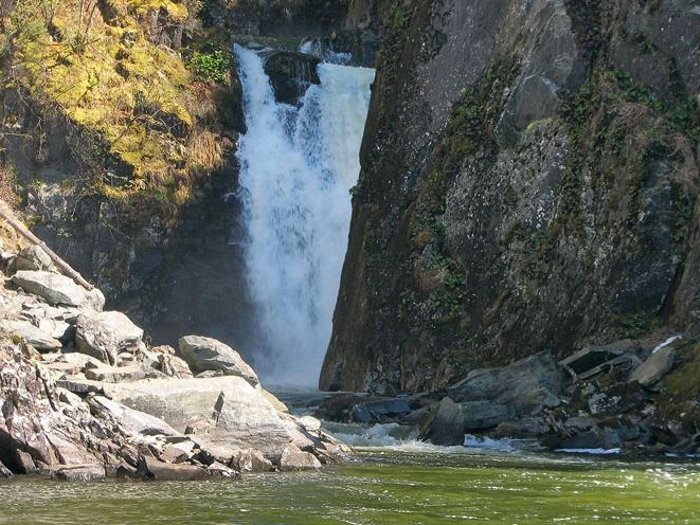 Водопады телецкого озера названия и фото