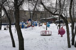 Детский парк им. В.В. Терешковой, с рейтингом 3.3 - находится по адресу Челябинск, Рождественского, 6 