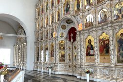 Благовещенский храм Святых Божиих строителей, с рейтингом 4.2 - находится по адресу Екатеринбург, улица Вильгельма де Геннина, 61 
