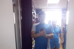 Спортивно-экипировочный центр Мегаспорт-Екатеринбург, с рейтингом 4 - находится по адресу Екатеринбург, улица Радищева, 6а 