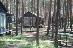 Семейная база отдыха Трикотажница, с рейтингом 3.6 - находится по адресу Самарская область, пос. Жареный Бугор, Самара-Ульяновск 62 километр, 1а 