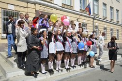 РЖД лицей №4, с рейтингом 3.6 - находится по адресу Челябинск, улица Гончаренко, 90 