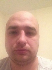 Грузчик Артём Мурзин