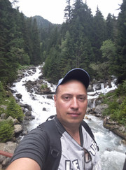 Курьер, инженер по водоснабжению и водоотведению Владимир Шалин