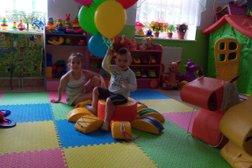 Частный детский сад Карапуз, с рейтингом 4 - находится по адресу Калининград, Автомобильная, 24 