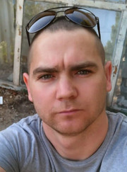 Специалист по монтажу систем отопления и водоснабжения, грузчик Алексей Алексеевич Крюков