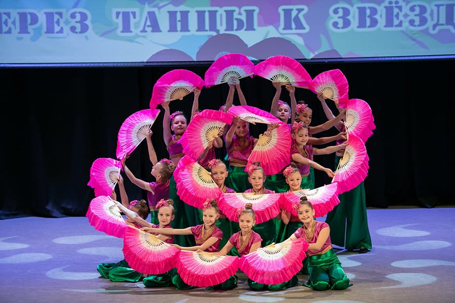 Селика данс воронеж. Селика дэнс Воронеж. Танцевальные ансамбли Воронеж. Танцевальный коллектив из Воронежа. Танцевальный коллектив океан Вологда