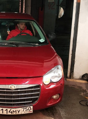 Шиномонтажник, автомаляр Артем Свистун