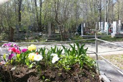 Сибирское кладбище, с рейтингом 4.6 - находится по адресу Екатеринбург, Сибирский тракт 10 км, 1 