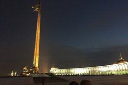 Летний клуб для детей и подростков Лето Побед, с рейтингом 3.8 - находится по адресу Москва, площадь Победы, 3 