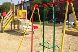 Мусорная площадка, с рейтингом 4 - находится по адресу Иркутск, Куликовская улица, 1а ст1 