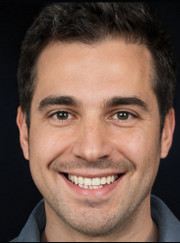 Видеомонтажёр, дизайнер Евгений Весов