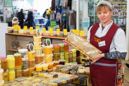 Курганский центральный рынок, с рейтингом 3.3 - находится по адресу Курган, улица Куйбышева, 74 