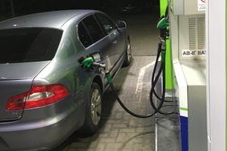 Автозаправка Татнефть, с рейтингом 2.5 - находится по адресу Санкт-Петербург, Нейшлотский переулок, 12 