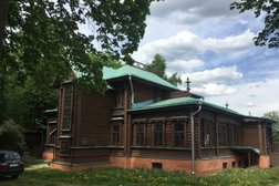 Дом Н.А. Круминга, с рейтингом 3 - находится по адресу Московская область, Люберцы, улица 65 лет Победы, 2 