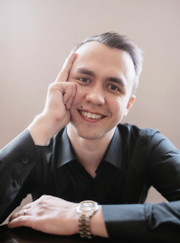 Преподаватель истории, преподаватель по обществознанию Игорь Сергеевич Акулин